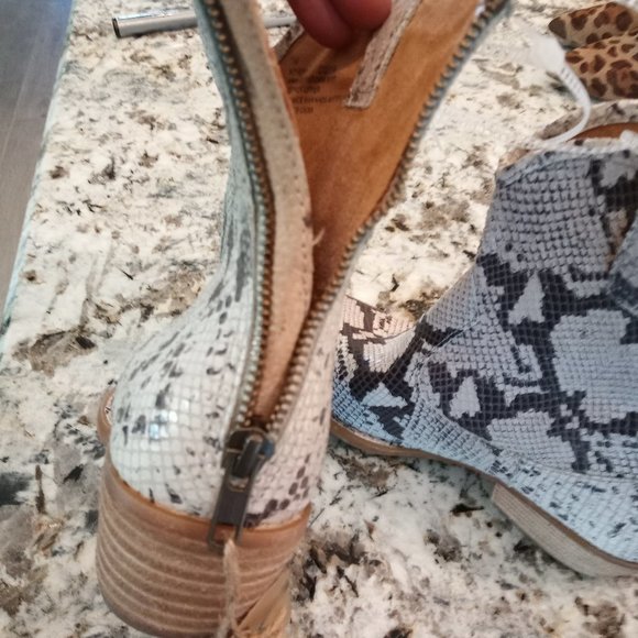 Born Wynd Snake Print Leather Ankle Western Bootie - Picture 5 of 8